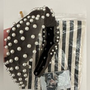 Lele Sadoughi Velvet Pearl Knotted Headband in Ivory Graphite Grey